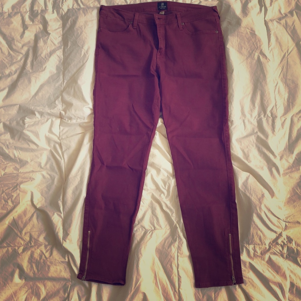 Size 31 Just Black brand - maroon skinnies - NWOT